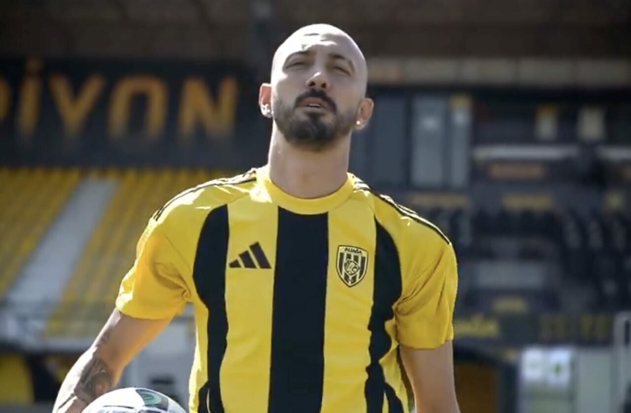 Ahmet İlhan Özek Fotoğrafı - 3