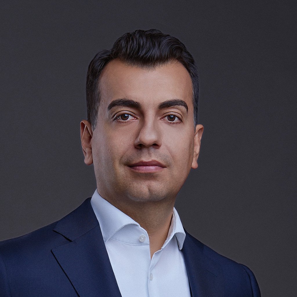 Ahmet Peker Fotoğrafı - 1