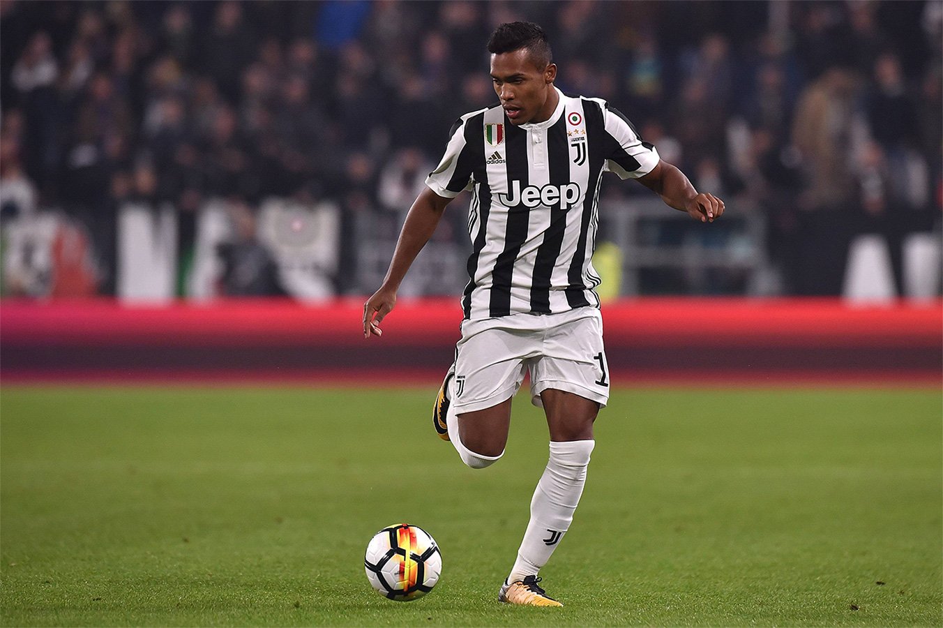 Alex Sandro Fotoğrafı - 5