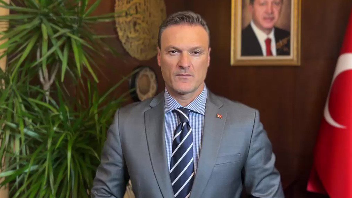 Alpay Özalan Profil Resmi