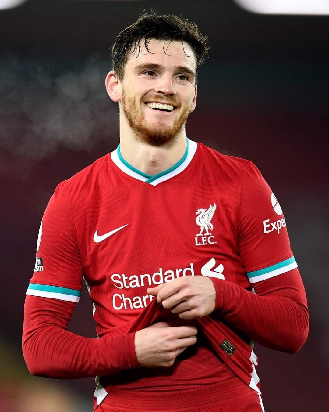 Andrew Robertson Fotoğrafı - 5