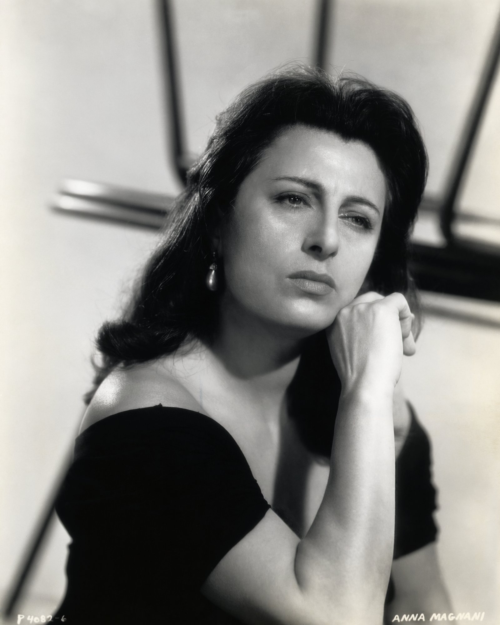 Anna Magnani Profil Resmi