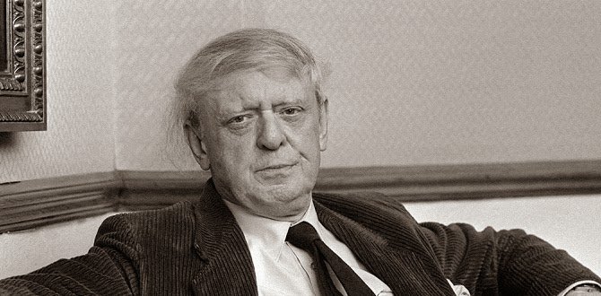 Anthony Burgess Fotoğrafı - 1