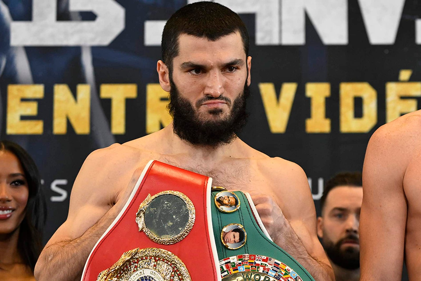 Artur Beterbiev Profil Resmi