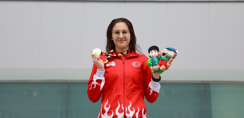 Beril Böcekler Fotoğrafı - 3