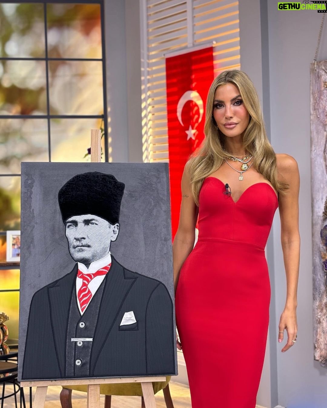 Çağla Şıkel Fotoğrafı - 2