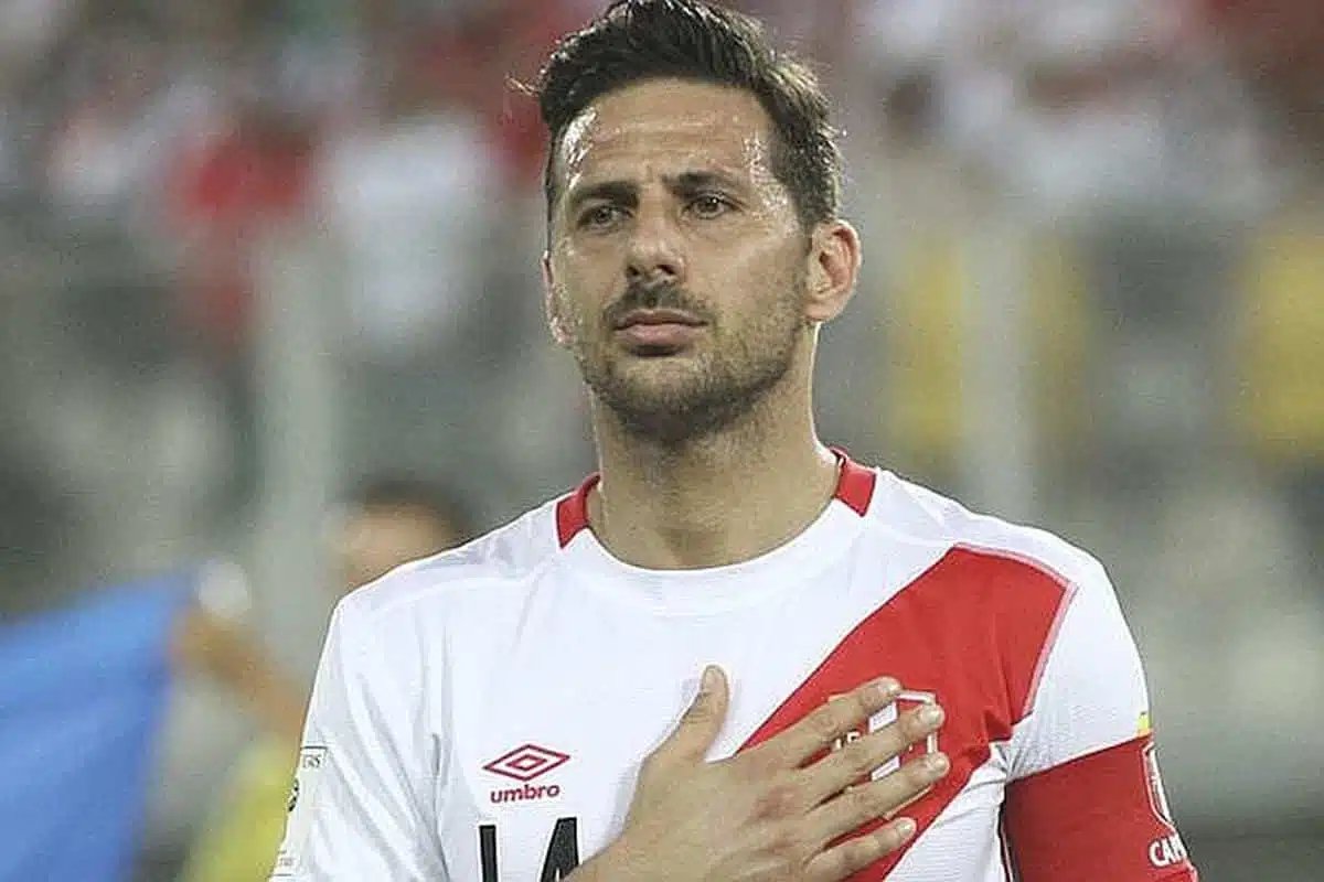 Claudio Pizarro Profil Resmi
