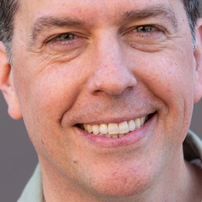 Ed Helms Fotoğrafı - 4