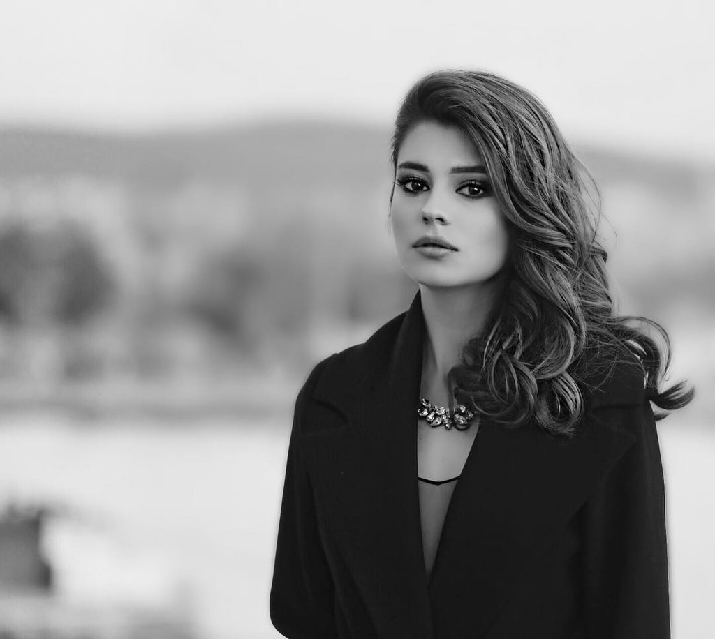Elif Doğan Fotoğrafı - 2