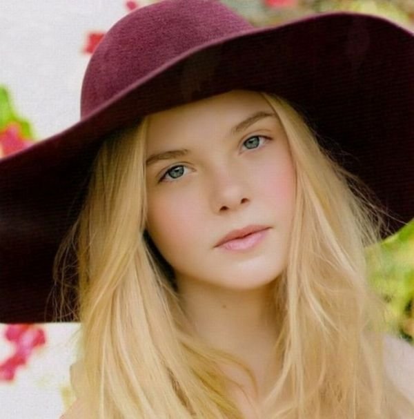 Elle Fanning Fotoğrafı - 5