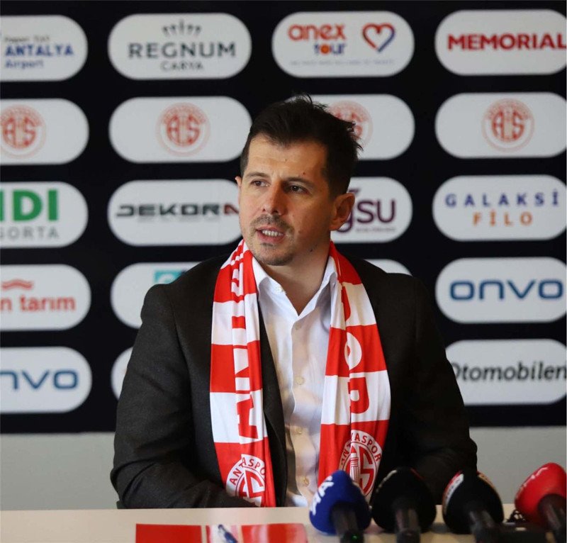 Emre Belözoğlu Fotoğrafı - 2