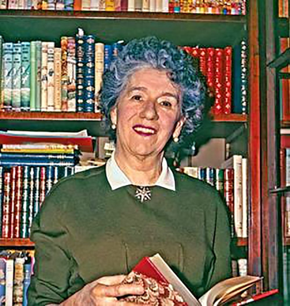 Enid Blyton Profil Resmi