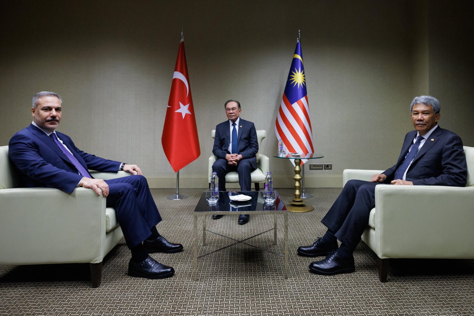 Enver İbrahim Fotoğrafı - 4