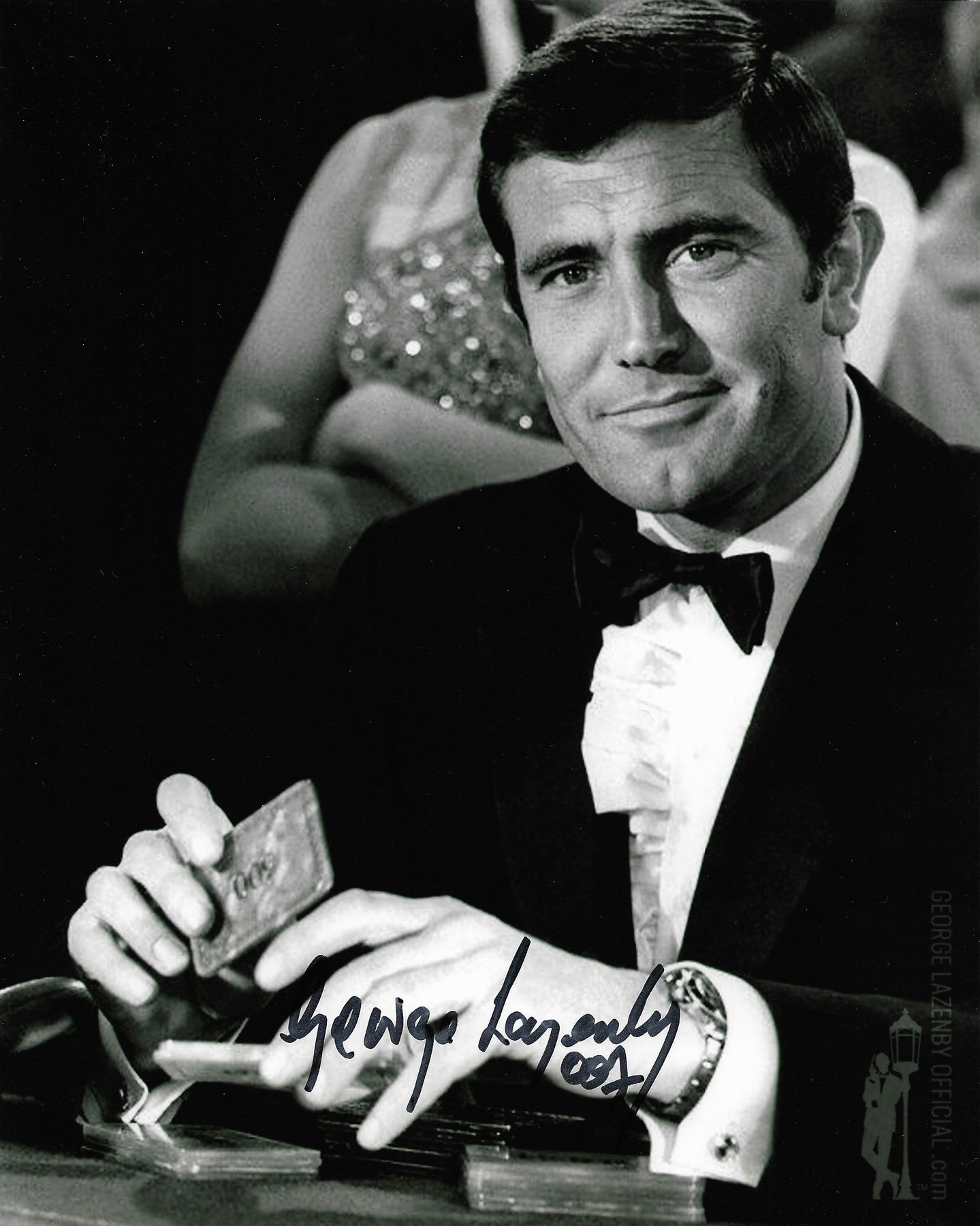 George Lazenby Profil Resmi