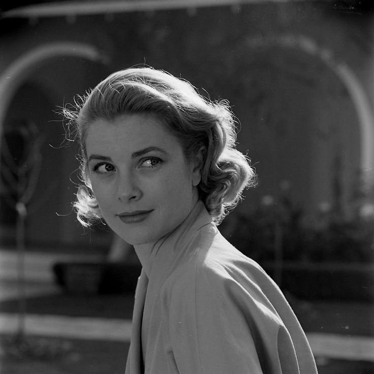 Grace Kelly Profil Resmi