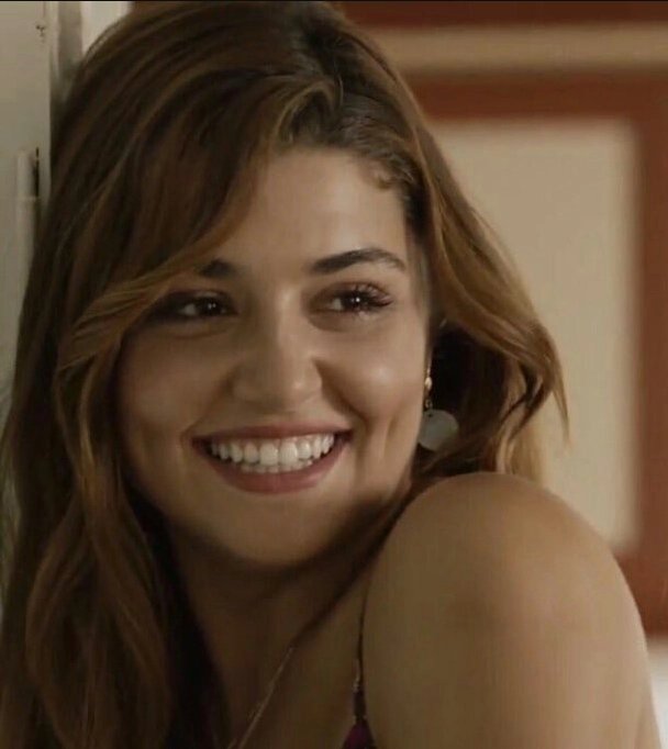 Hande Erçel Fotoğrafı - 5