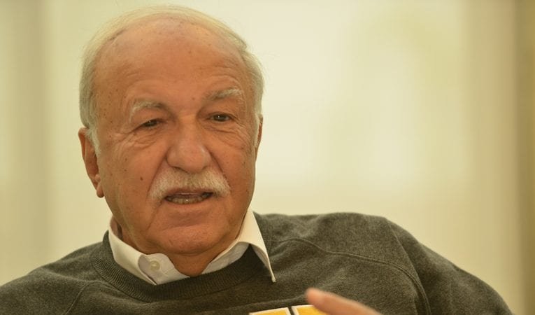 Hüsnü Özyeğin Fotoğrafı - 2