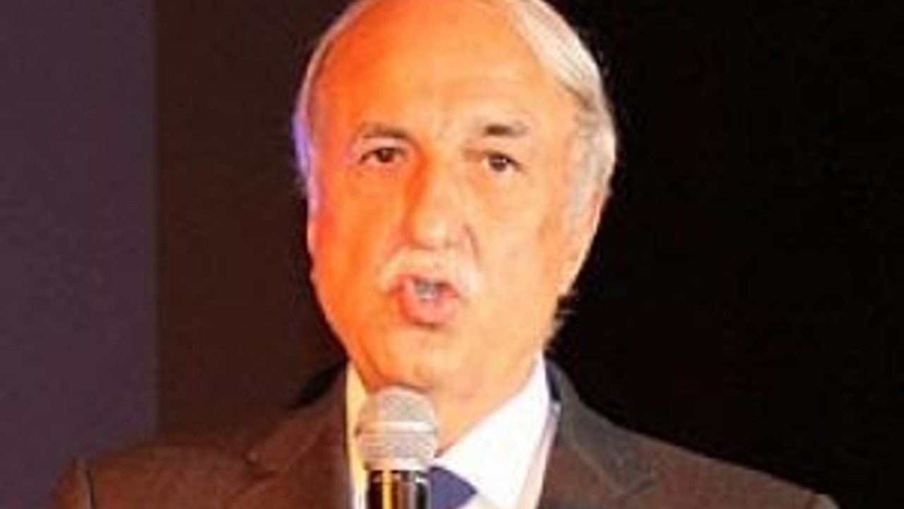 Hüsnü Özyeğin Fotoğrafı - 5