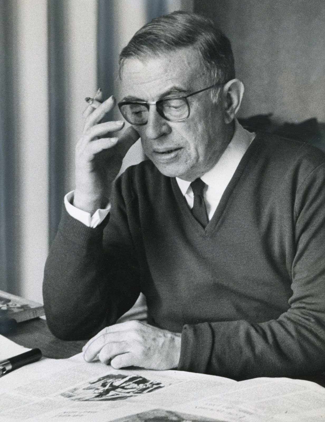 Jean-Paul Sartre Profil Resmi