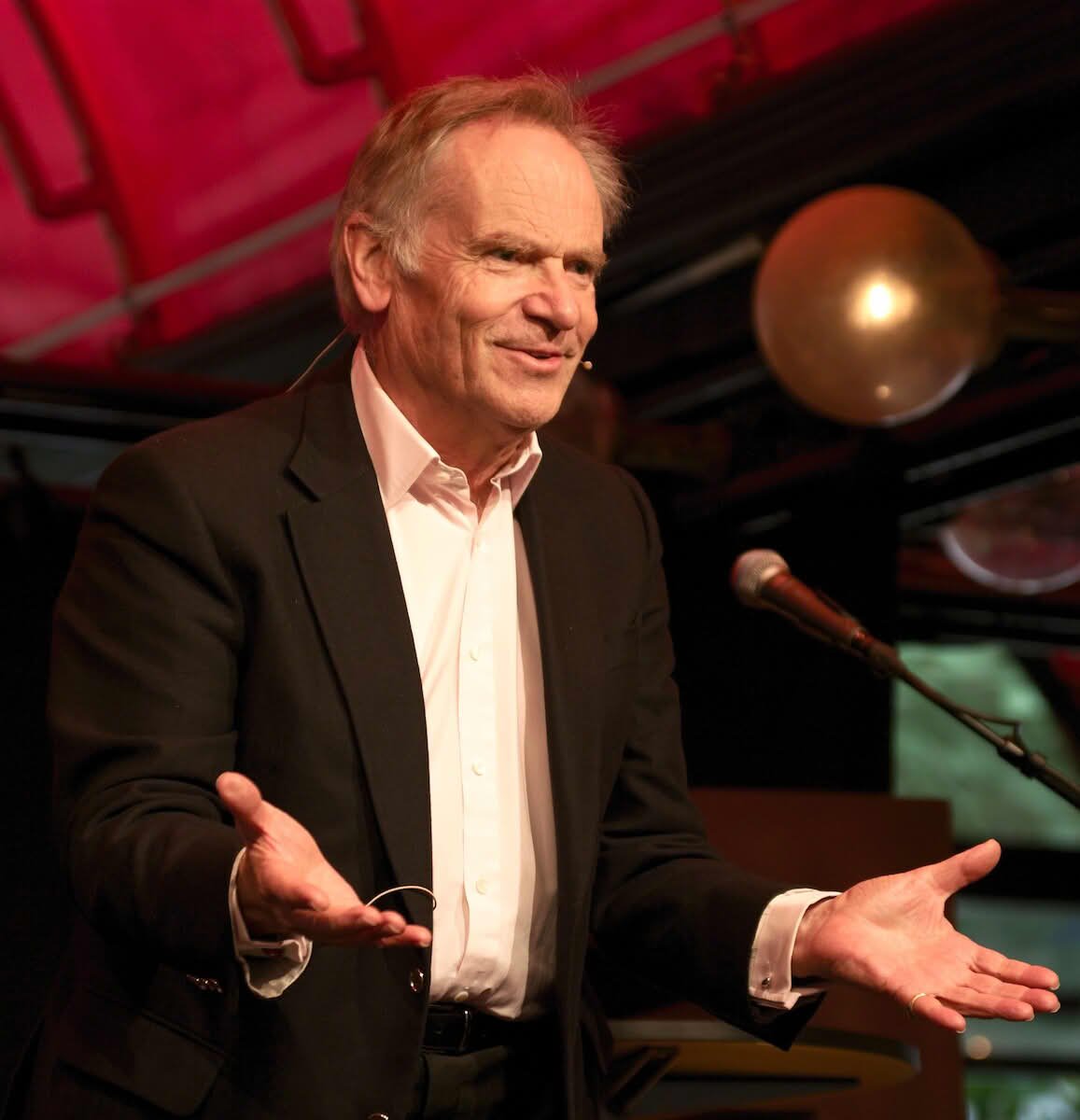 Jeffrey Archer Fotoğrafı - 1