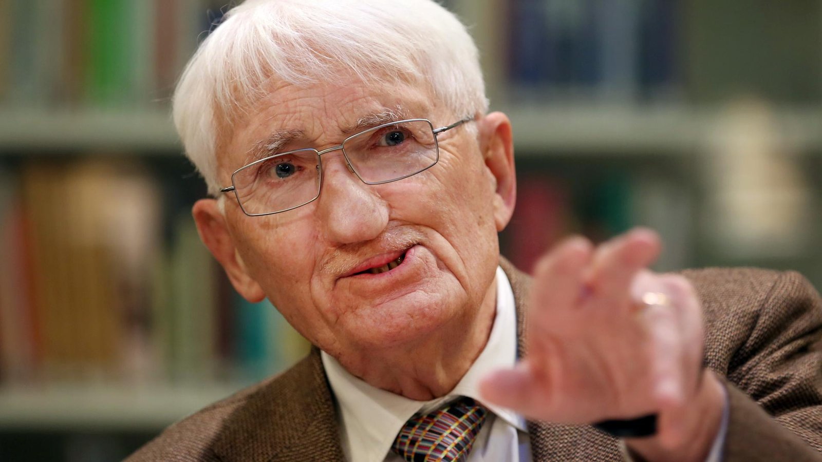 Jürgen Habermas Profil Resmi
