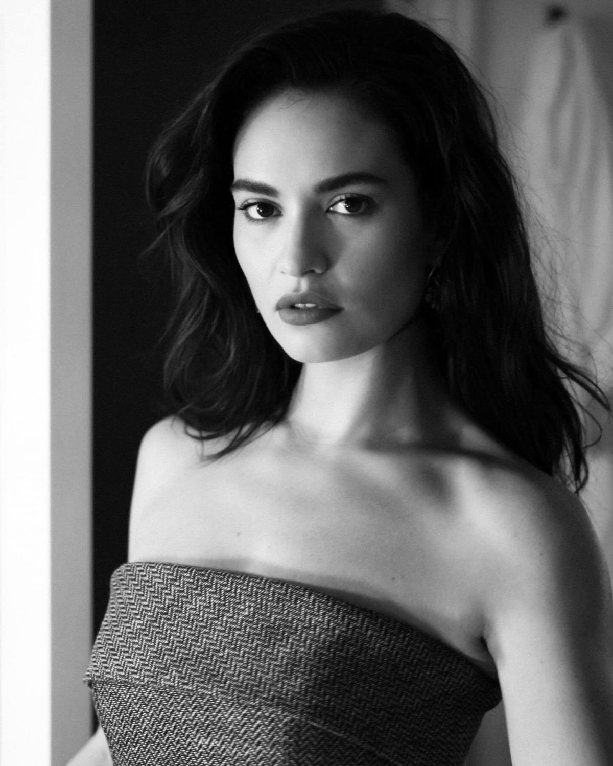Lily James Fotoğrafı - 3