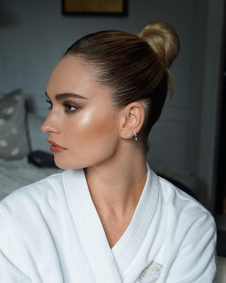 Lily James Fotoğrafı - 5