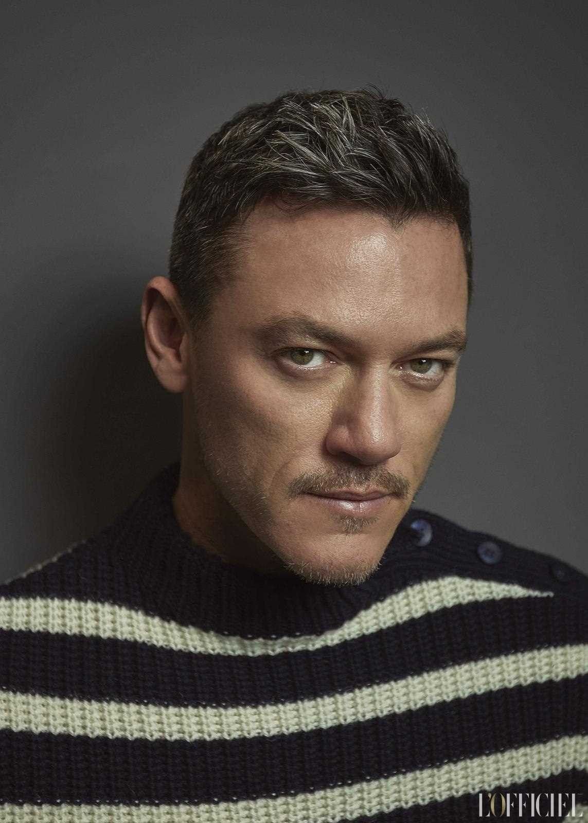 Luke Evans Fotoğrafı - 5