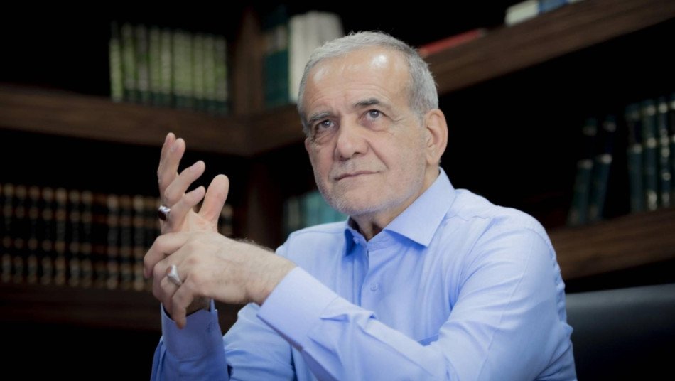Mesud Pezeşkiyan Fotoğrafı - 1