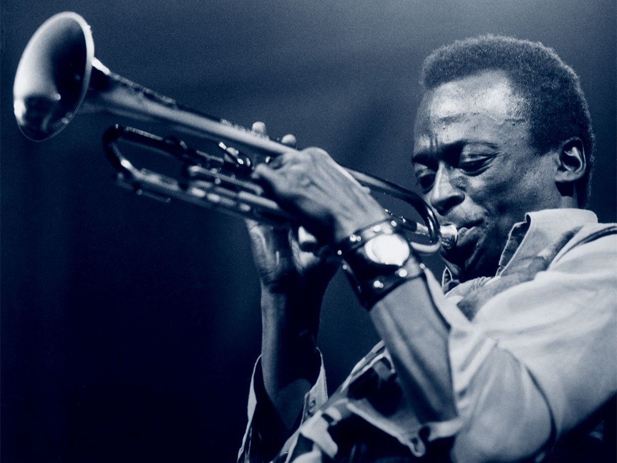Miles Davis Profil Resmi