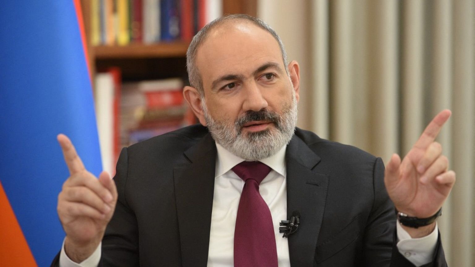 Nikol Paşinyan Fotoğrafı - 2