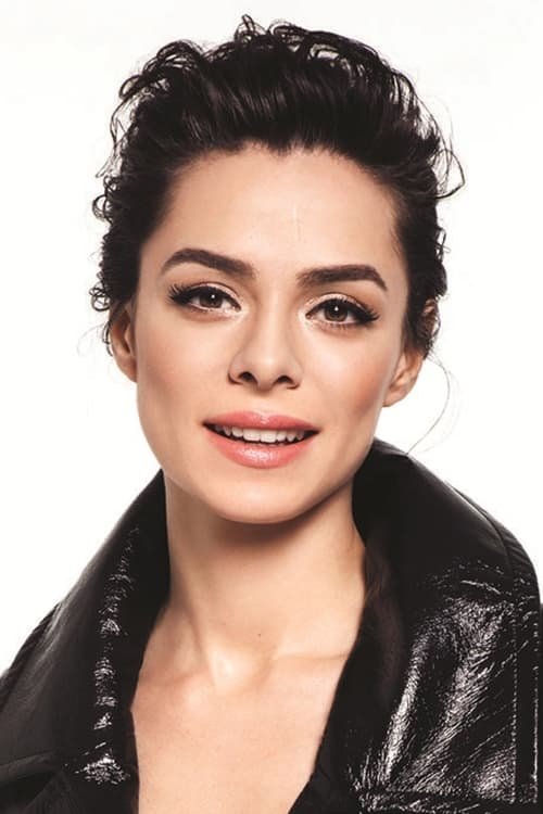 Özge Özpirinçci Fotoğrafı - 2
