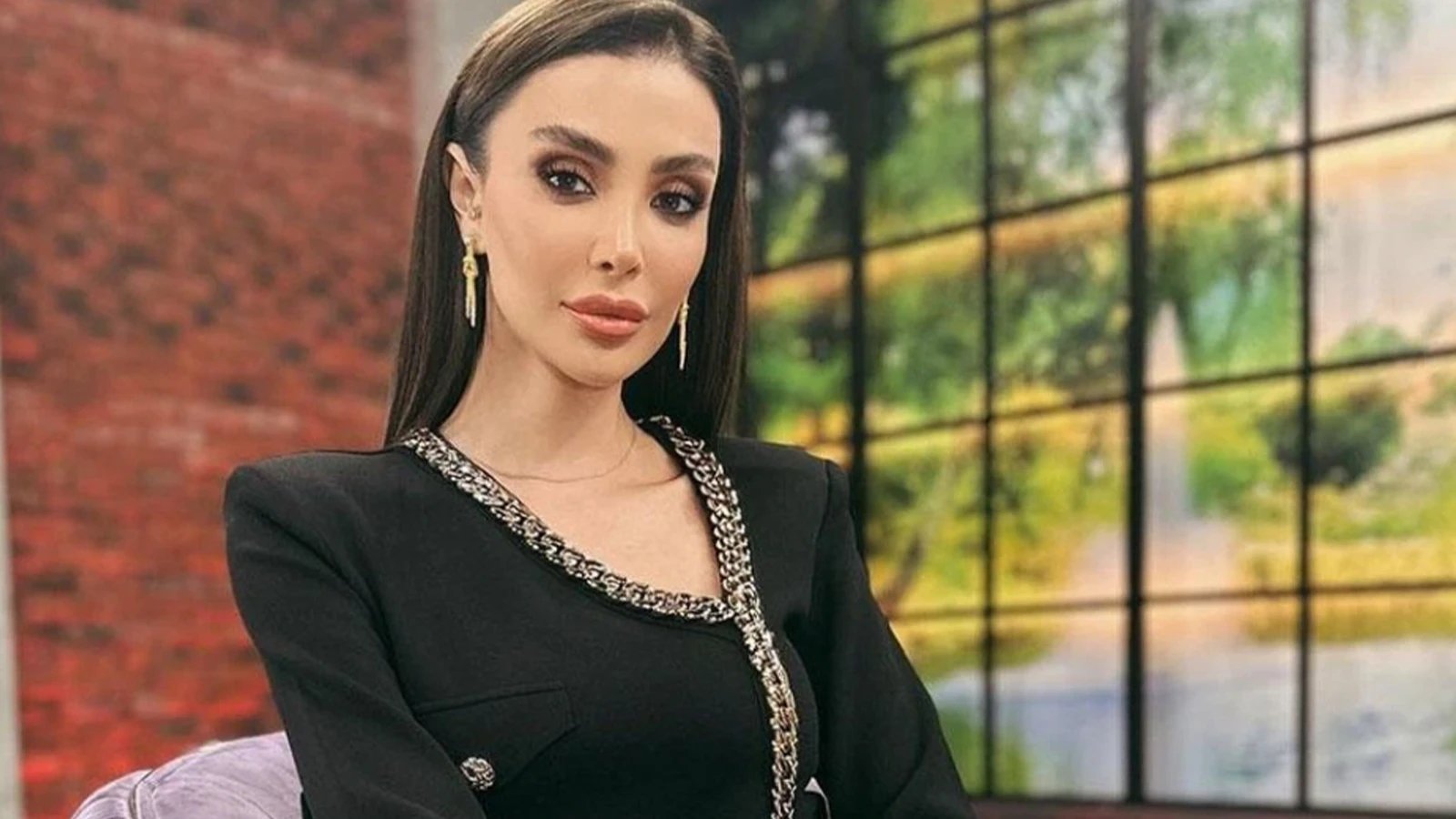 Özge Ulusoy Fotoğrafı - 2