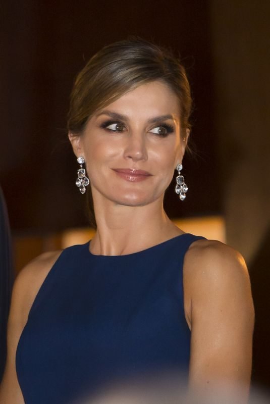 Queen Letizia of Spain Fotoğrafı - 5