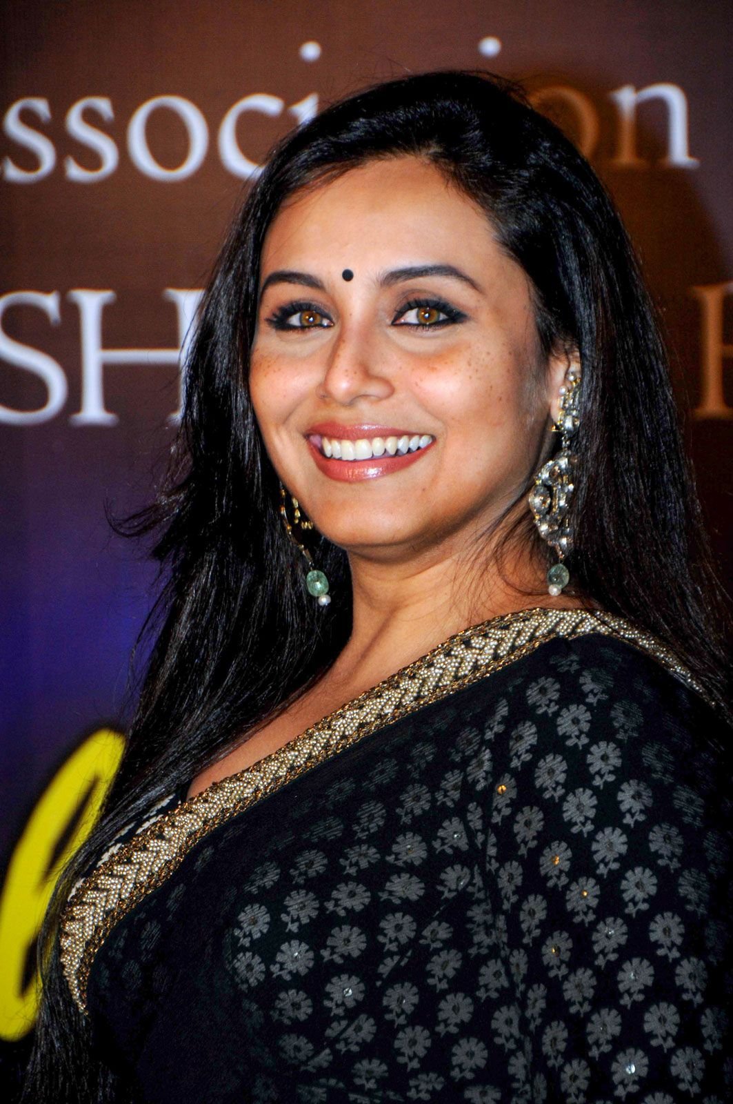 Rani Mukerji Profil Resmi