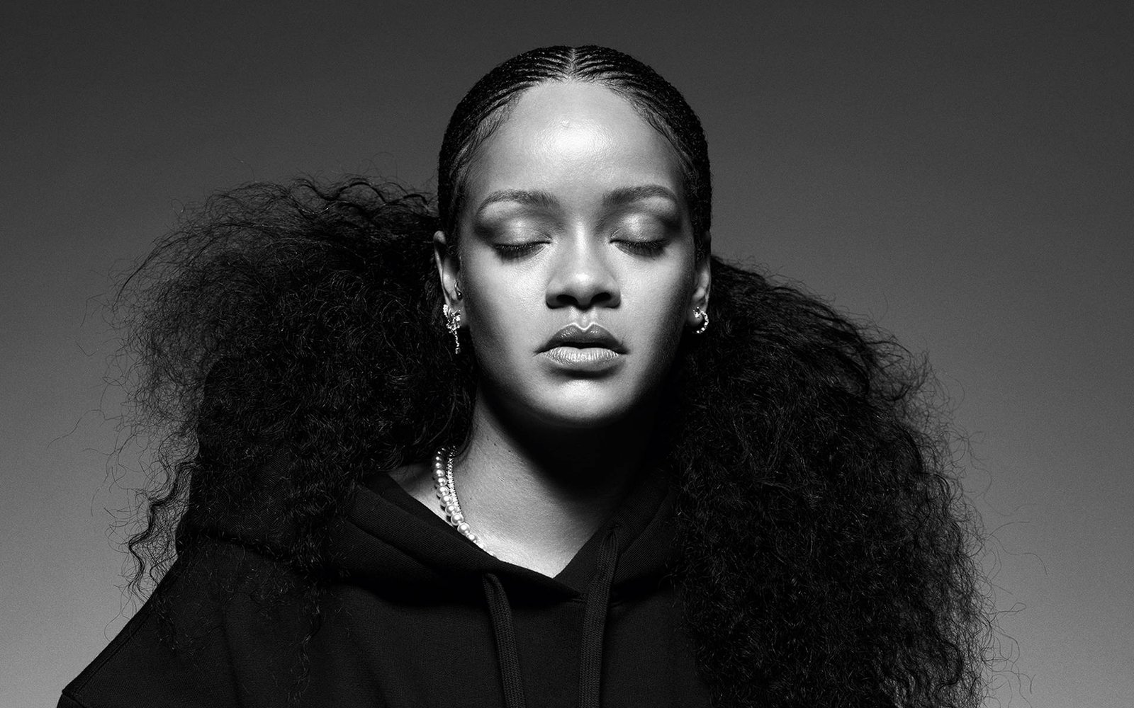Rihanna Fotoğrafı - 1
