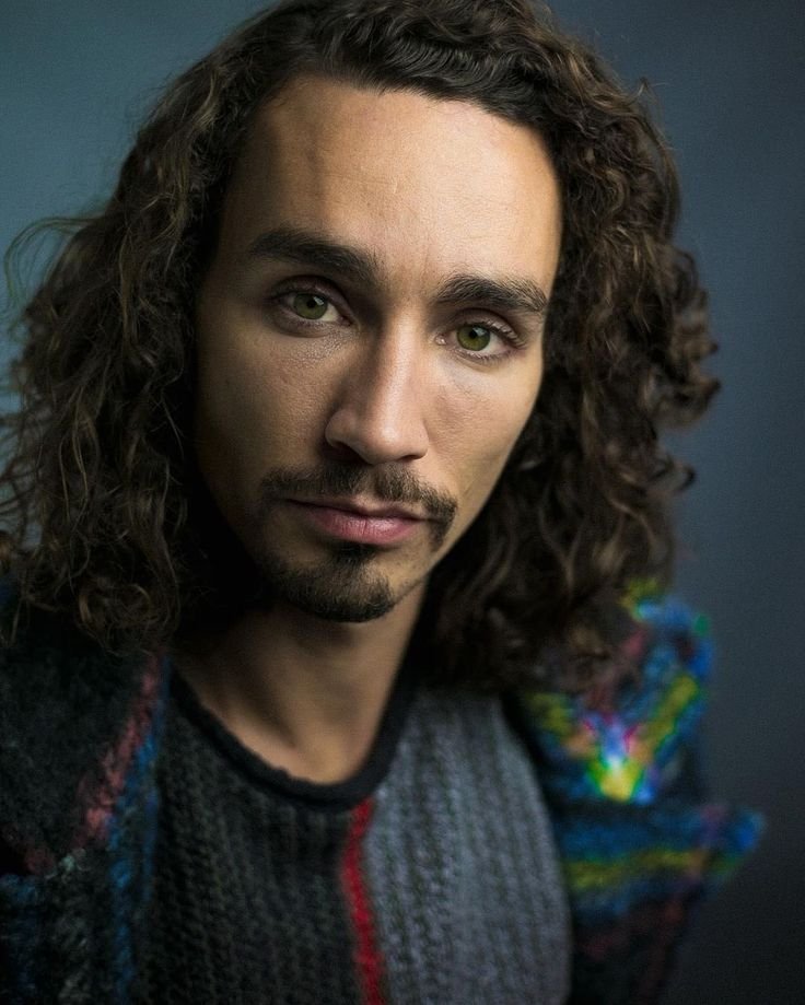 Robert Sheehan Fotoğrafı - 1