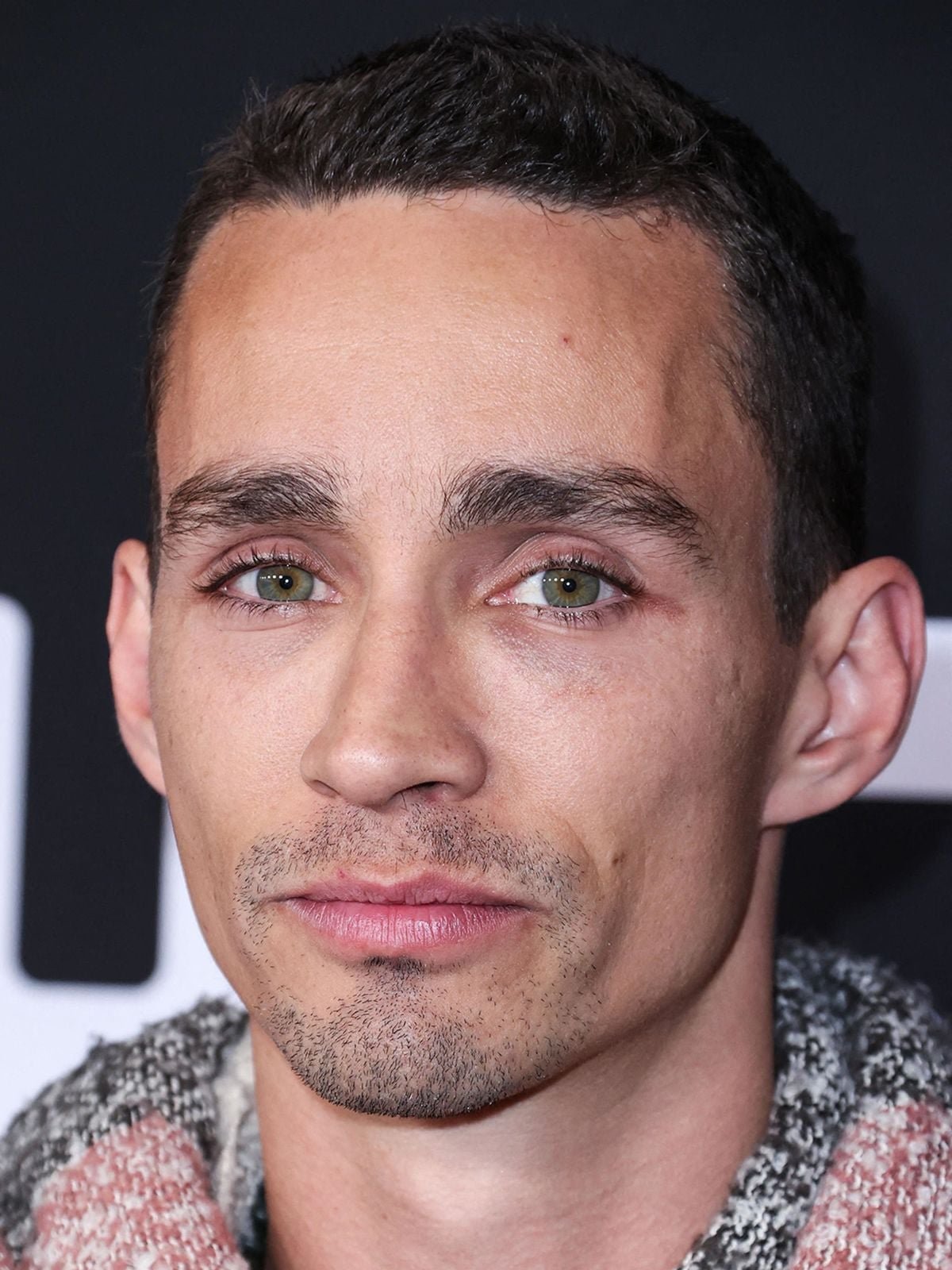 Robert Sheehan Fotoğrafı - 2