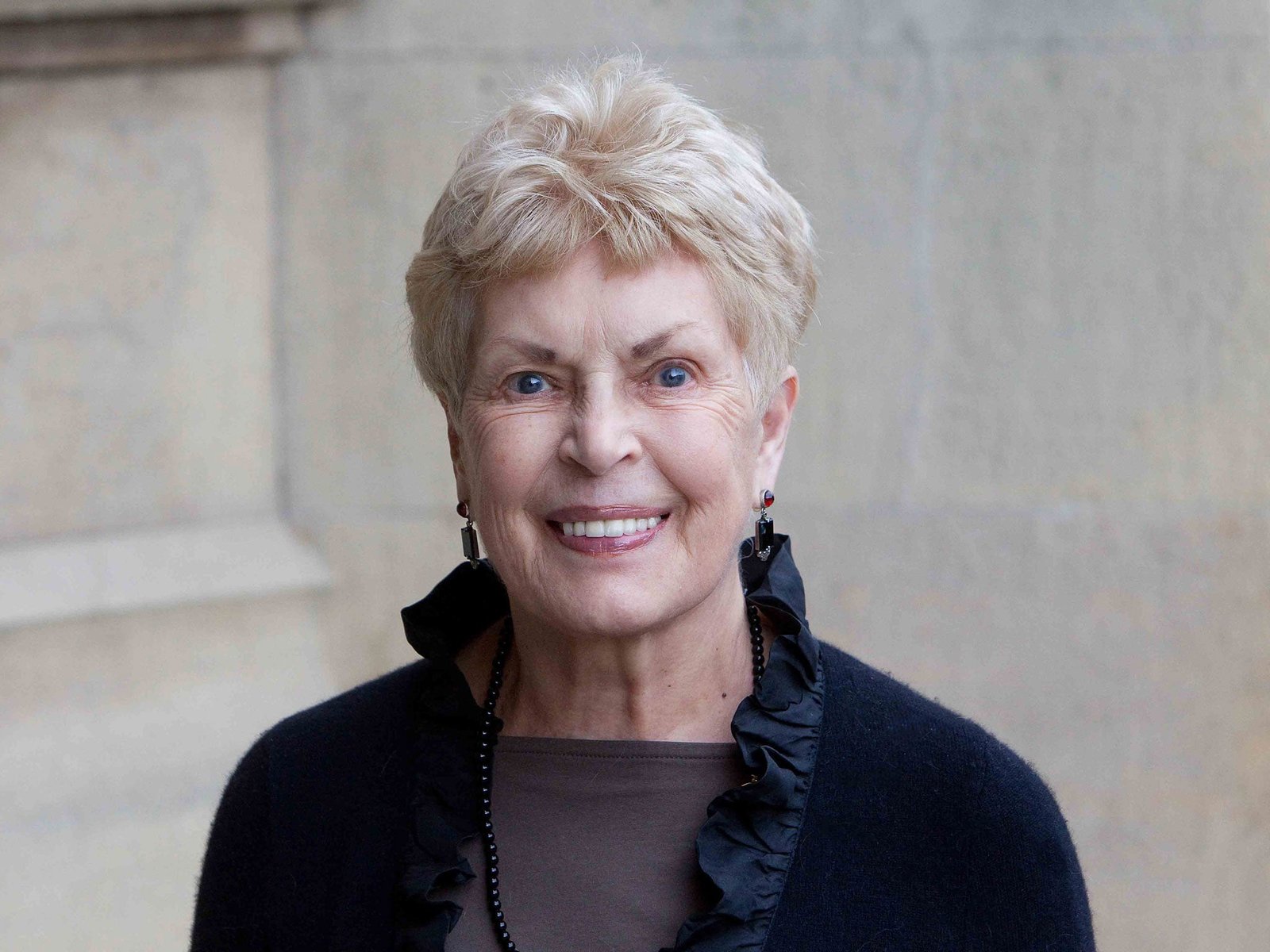 Ruth Rendell Profil Resmi