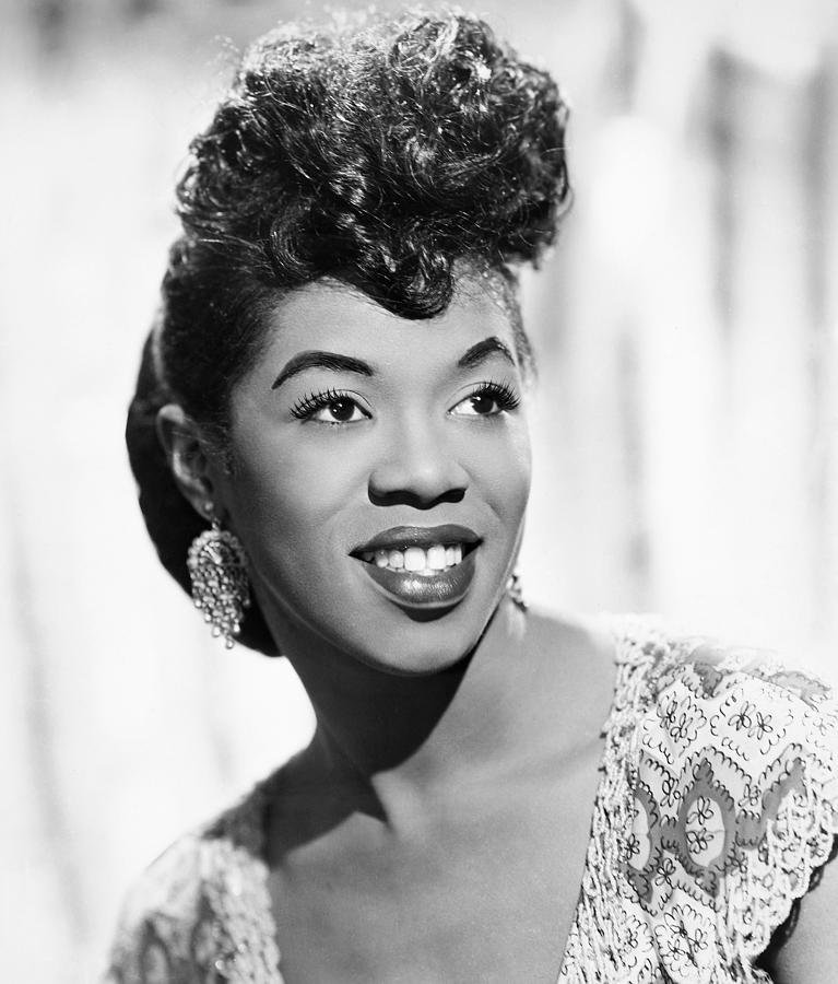 Sarah Vaughan Profil Resmi