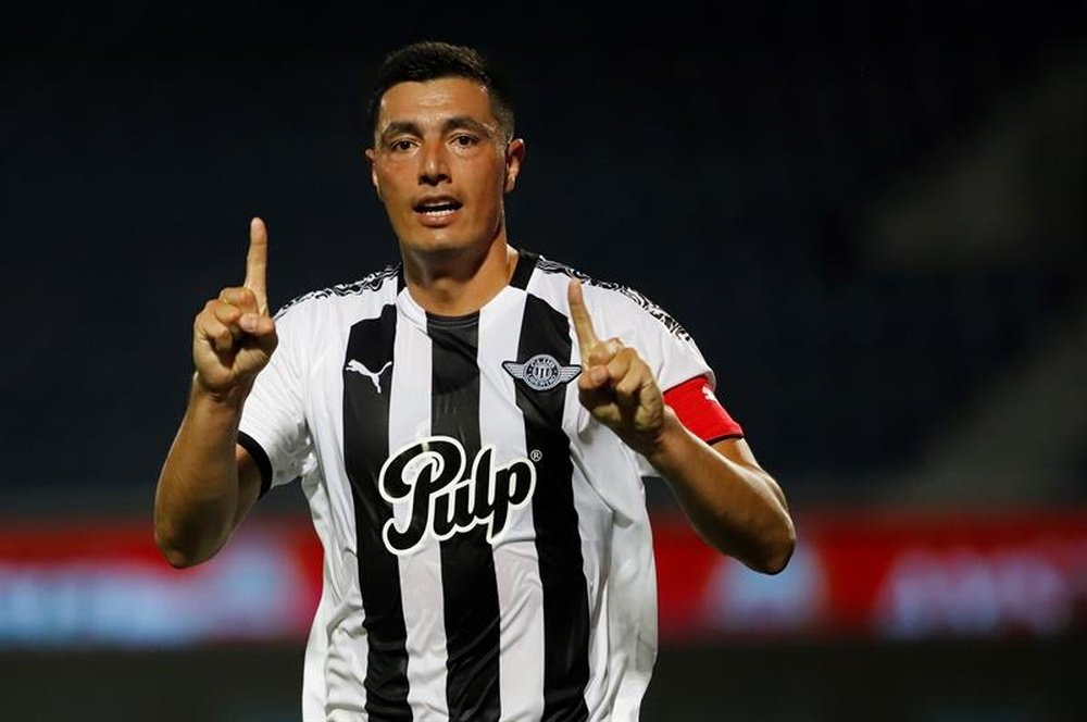 Óscar Cardozo Profil Resmi