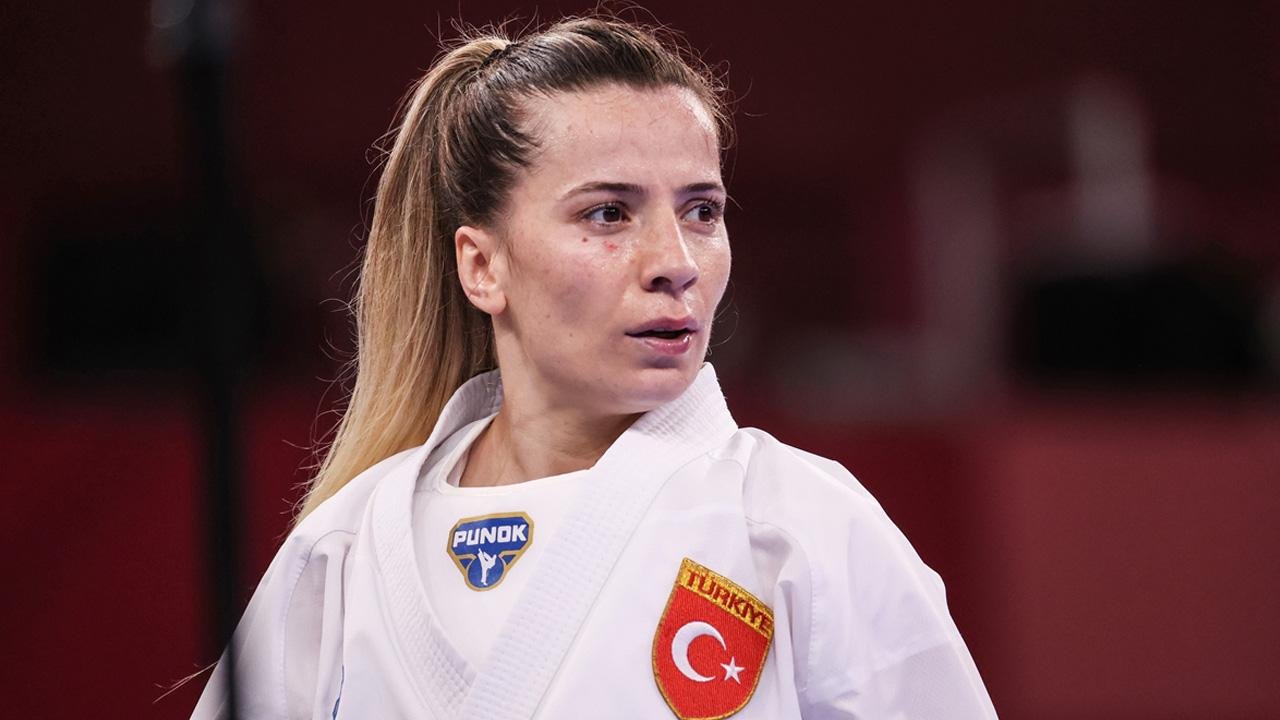 Serap Özçelik Arapoğlu Fotoğrafı - 1