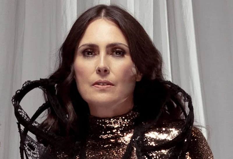 Sharon den Adel Fotoğrafı - 3