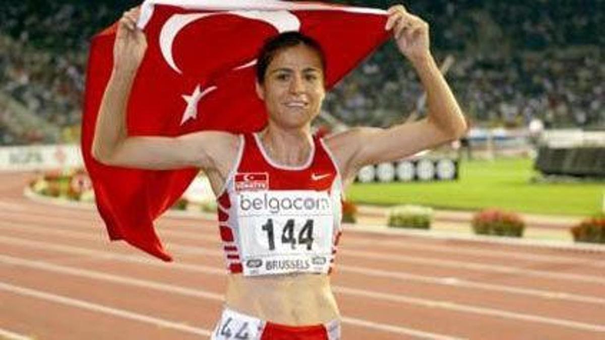 Süreyya Ayhan Profil Resmi