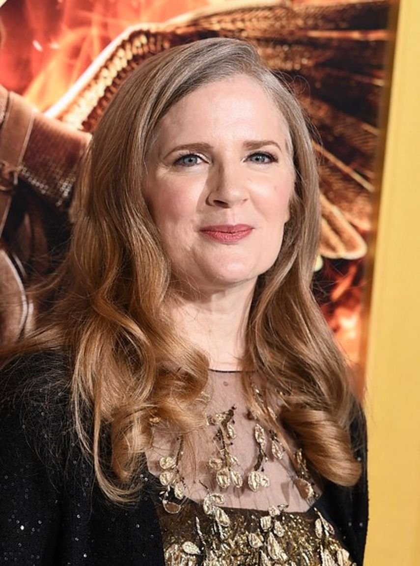 Suzanne Collins Fotoğrafı - 1
