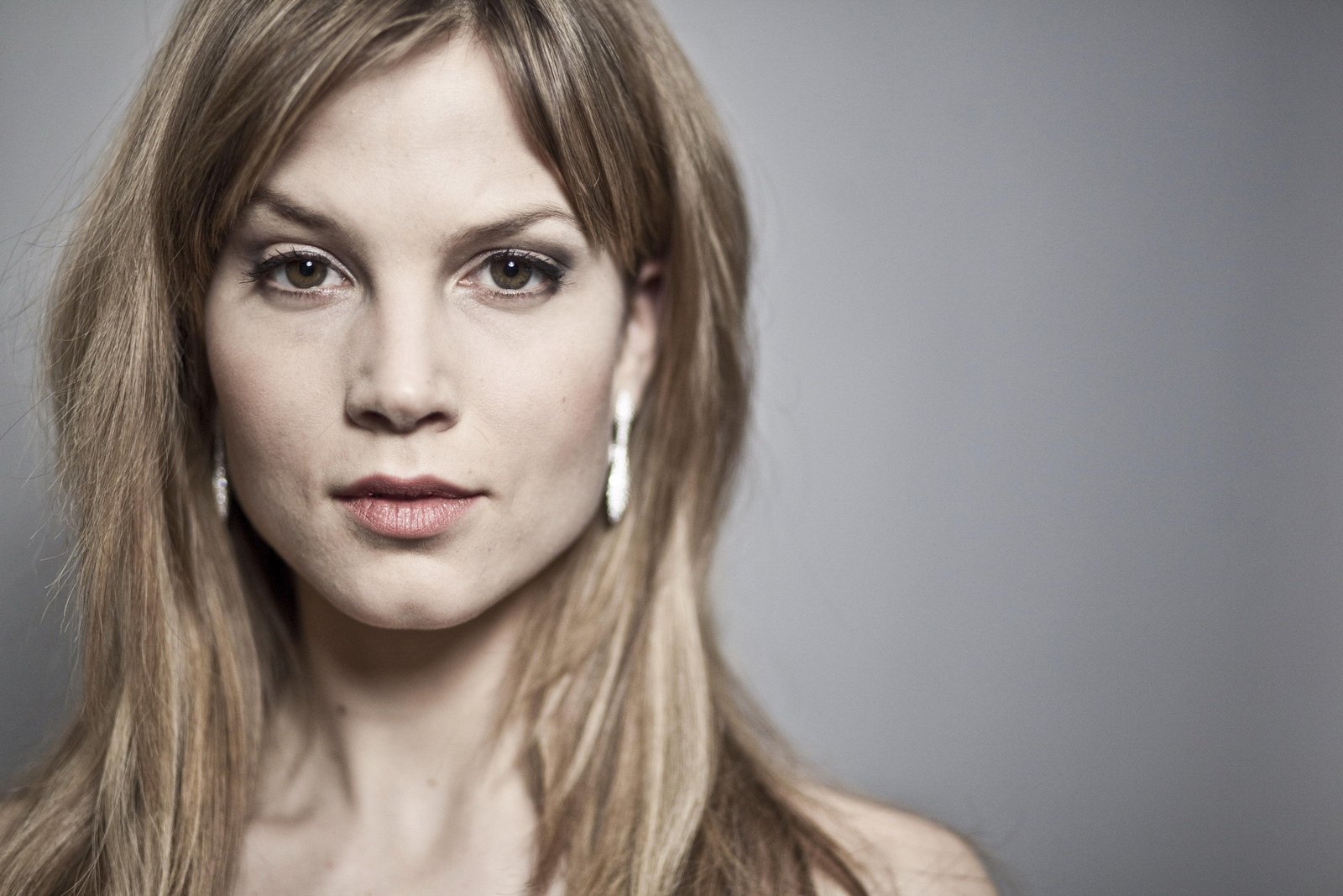Sylvia Hoeks Fotoğrafı - 4