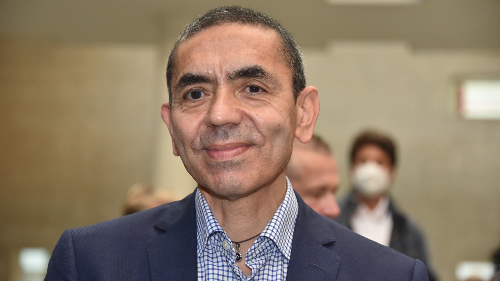 Uğur Şahin Fotoğrafı - 3