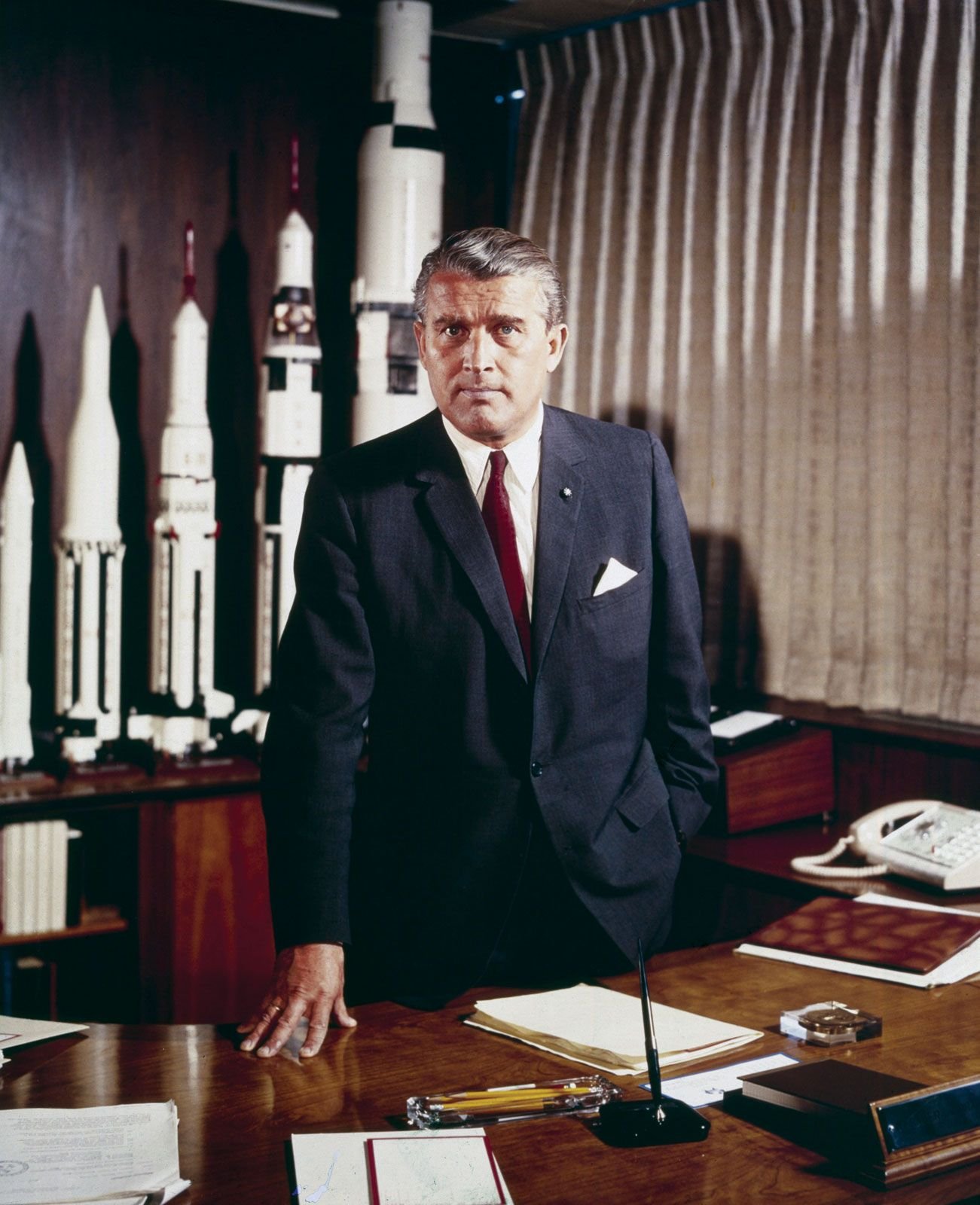 Wernher von Braun Profil Resmi