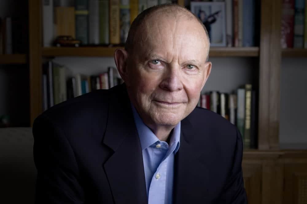 Wilbur Smith Profil Resmi