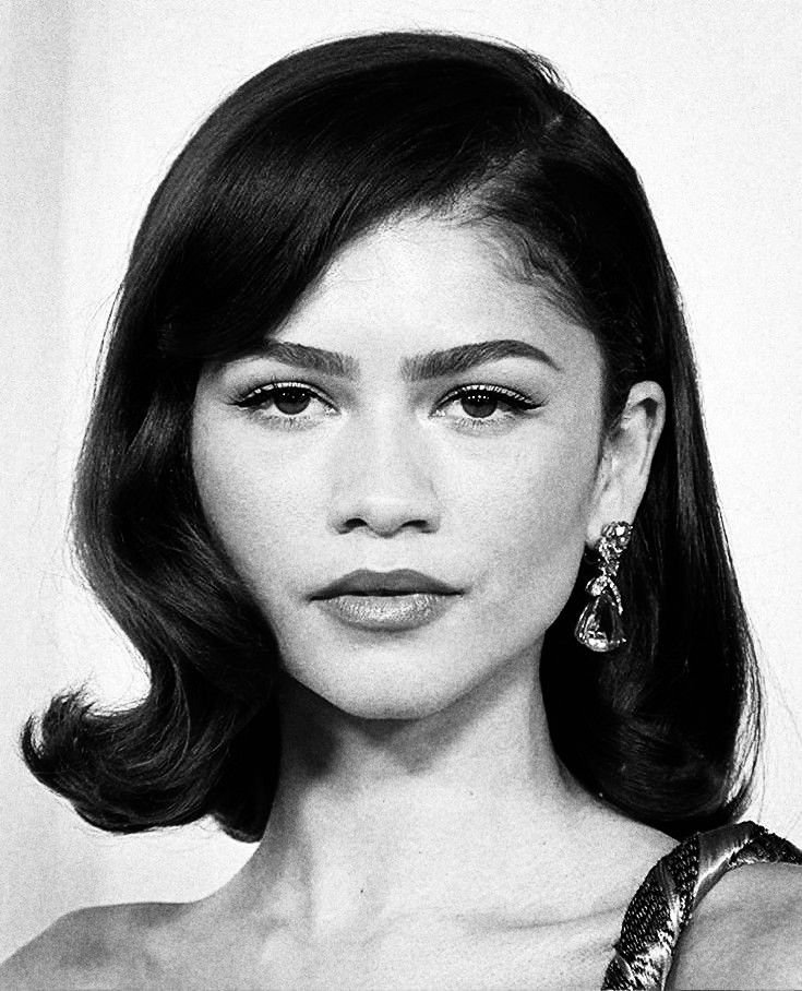 Zendaya Profil Resmi